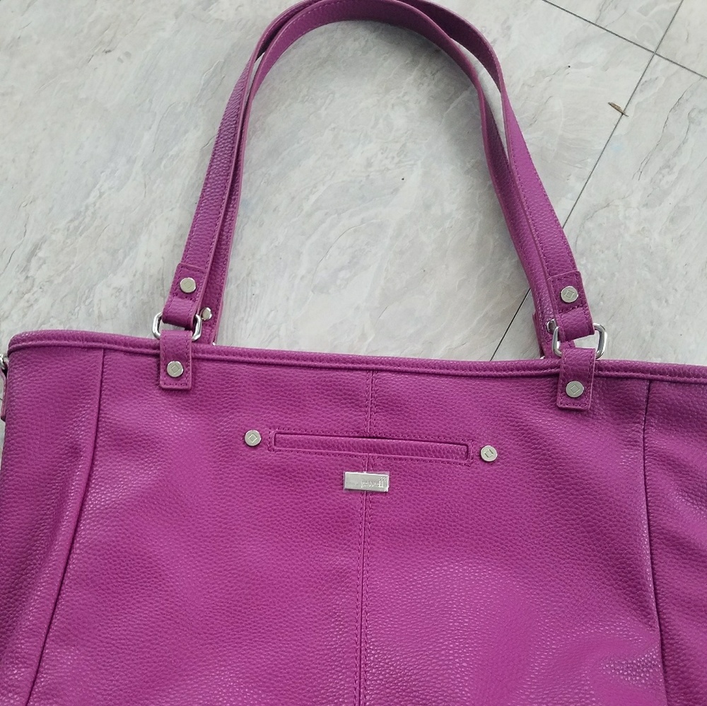 31 Townsfair reversible tote - Picture 2 of 3
